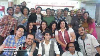 فريق المسرحية يستقر على «قتيل في بيتي» بدلًا من «العين السحرية»