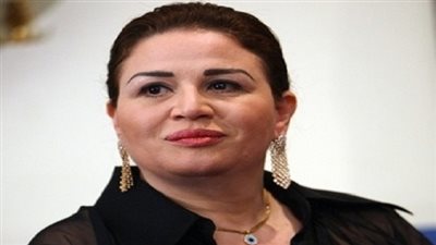 أسباب دفعت الفنانين لتشجيع كرة القدم.. صلاح عبد الله: بقيت زملكاوي علشان عيلتي.. أوس أوس: تحولت للزمالك بسبب رحيل التوءم عن الأهلي.. وإلهام شاهين: بحب الأهلي علشان متفوق