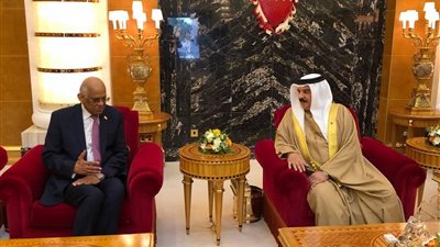 عاهل البحرين يستقبل وفدا برلمانيا برئاسة عبد العال (صور)