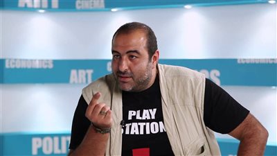 النيابة تستمع لأقوال ضابط المباحث في واقعة القبض على سامح عبد العزيز