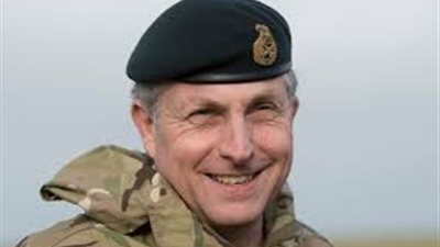 قائد الجيش البريطاني يظهر خوفه من تنامي قدرات القوات الروسية