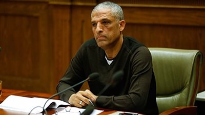 الحسيني يحذر الحكومة من استمرار الفشل في ملف القمامة