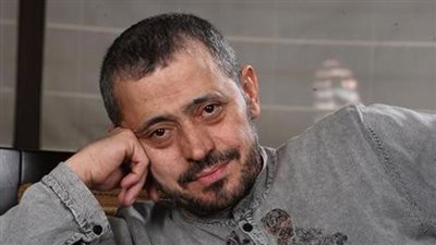 جورج وسوف يصل مطار القاهرة