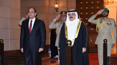 ملك البحرين يزرو مصر غدا.. سفيرة مصر بالمنامة: القمة المصرية البحرينية تعمق العلاقات الإستراتيجية.. توقيع 20 اتفاقية مشتركة في مختلف المجالات.. 396 مليون دولار حجم التبادل التجاري بين البلدين في 2015