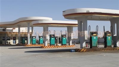 سحب 21 عينة مواد بترولية من محطات الوقود بالوادي الجديد