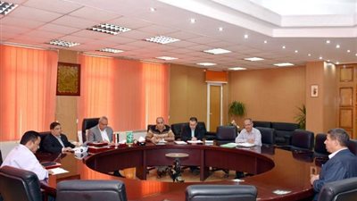 محافظ الشرقية يترأس لجنة اختيار المتقدمين لشغل وظيفة نائب رئيس كفر صقر