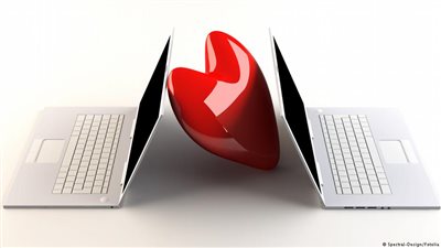 محكمة ترفض طلب رجل الزواج من حاسوبه وسبب الرفض أغرب