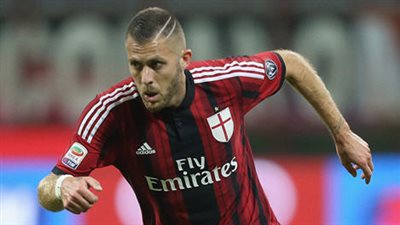 بالفيديو..«مينيز» يتقدم بالهدف الأول للميلان في هيلاس فيرونا