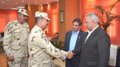 محافظ الشرقية: الانتهاء من تجهيزات اللجان الانتخابية (صور)