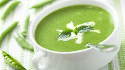 أسهل طريقة لإعداد شوربة البسلة بالكريمة من غادة التلي