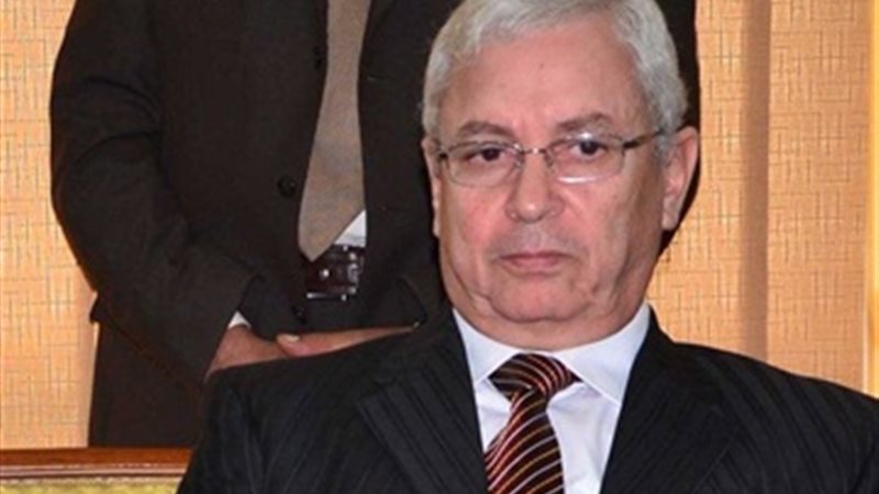 الدكتور السيد عبد