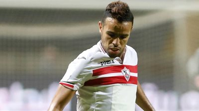 3 لاعبين ينتظرون خلافة حازم إمام في مباراة سموحة