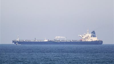 العراق يبدأ تصدير أول شحنة من النفط الخام عبر شركة الناقلات العراقية