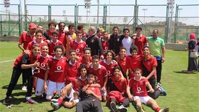 الأهلي يواجه الإنتاج والمقاولون مع سيراميكا بدوري القطاعات 2001