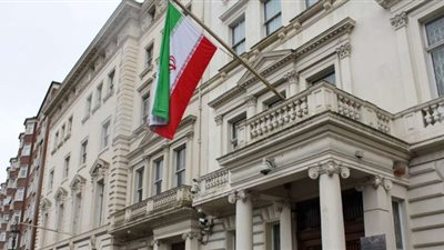 أكراد يهاجمون السفارة الإيرانية في باريس