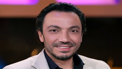 طارق لطفي: «بين عالمين» يدخل المونتاج نهاية أغسطس