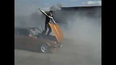 بالفيديو.. أصعب الحركات بسيارة BMW