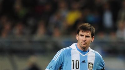 12 عاما من تألق «ميسي» داخل المستطيل الأخضر.. «البرغوث» ظهر مع برشلونة عام 2003.. سجل 38 هدفا في 51 مباراة.. قاد «البرسا» للفوز بألقاب «الدوري والكأس ودوري الأبطال&#