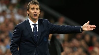 «لوبيتيجي» يضم 20 لاعبا لقائمة مواجهة أتليتك بلباو