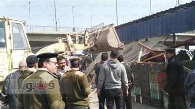 بالصور.. حملة لرفع الإشغالات بشارع 23 يوليو في القليوبية