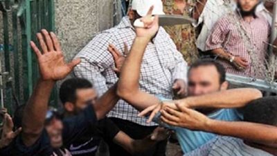 عامل ينهي حياة «فرارجي» بحلوان بسبب أسعار الدواجن.. مشادة كلامية تنتهي بجريمة قتل.. المتهم: الدولار انخفض «الفراخ» مانزلتش ليه؟.. والنيابة تطلب سرعة تحريات المباحث