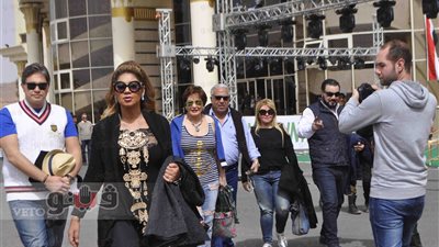 بالصور.. جولة سياحية لفناني مهرجان أسوان الدولي لأفلام المرأة