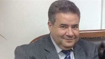 السيسي يجدد الثقة في عميد هندسة شبرا الخيمة