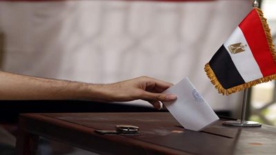 «القاهرة» تعلن الطوارئ لاستقبال الانتخابات الرئاسية.. 44 لجنة عامة و1300 مقر انتخابي لاستقبال 7.4 مليون ناخب.. كراسى متحركة لذوى الاحتياجات الخاصة.. والمحافظ: تنظيم تصويت 200 ألف موظف بالمحا