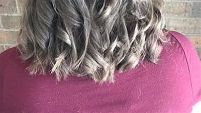 بالصور.. مصففة شعر ترفض قص شعر فتاة مدمر وتصلحه