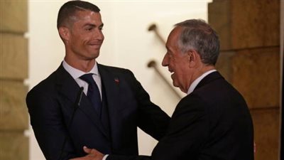 رئيس البرتغال يلتقي رونالدو ولاعبي المنتخب قبل السفر لروسيا (صور)