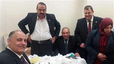 ضبط راكب قادم من عمان حاول تهريب أحجار كريمة بمطار القاهرة