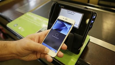 آبل تطلق خدمة Apple Pay للدفع الإلكتروني في الإمارات