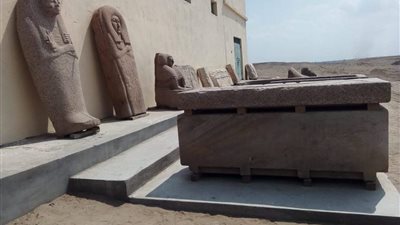 وزير الآثار يتفقد أعمال ترميم تماثيل صان الحجر بالشرقية