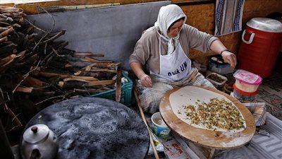 بالصور.. عادات أتراك اليوروك البدائية في رمضان