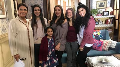 أسرة مسلسل «أبو العروسة» تحصل على إجازة 24 ساعة