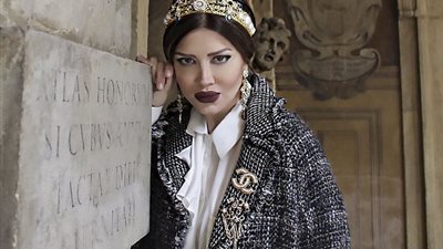 بالصور.. جدة تجذب 185 ألف متابع بمظهرها الشاب