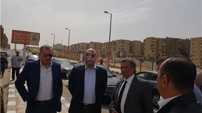 نائب وزير الإسكان يتفقد مشروعي الأسمرات 3 والشهبة