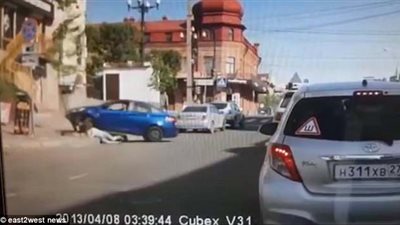 طلبت الطلاق فدهسها بسيارته (فيديو وصور)