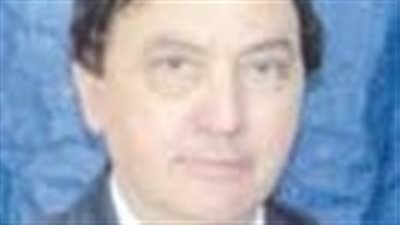 يوسف فرنسيس يكتب: ورود في مصنع الشر