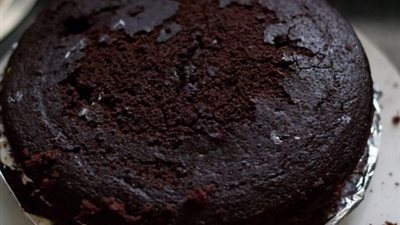 طريقة عمل الكيك الأسود من سالي فؤاد