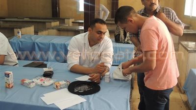 بالصور.. قوافل طبية للكشف عن المجندين في القليوبية