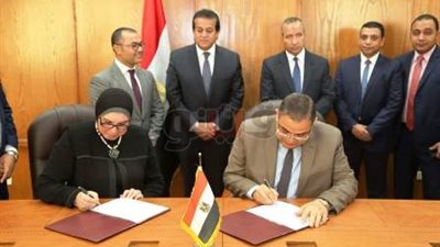 عبد الغفار يشهد توقيع مذكرة تفاهم بين «تنمية المشروعات» و3 جامعات