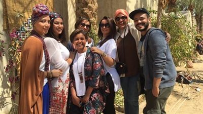 هند صبري لمريضة السرطان الحقيقية بحلاوة الدنيا: «شكرًا إنك علمتينا»