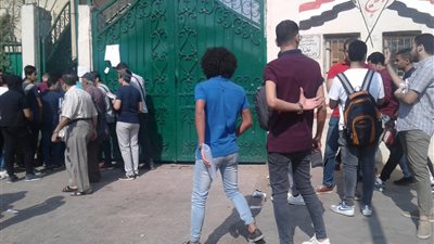 أغرب قصات الشعر بلجان امتحانات الثانوية العامة (صور)