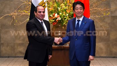 رئيس وزراء اليابان يؤكد لـ«السيسي» أهمية التعاون الثقافي والعلمي