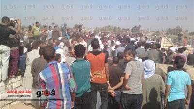 بالصور.. أهالي منشأة الحاج يشيعون فقيدهم في محاولة اغتيال وزير الداخلية