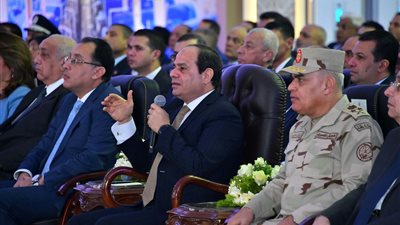 ملفات مهمة أمام السيسي.. يناقش الاستعداد لقمة أديس أبابا وأعياد الشرطة و25 يناير.. تنفيذ المشروعات القومية وتعزيز الاستثمار بـ«القائمة».. والانتخابات الرئاسية وتطورات سد النهضة «الأبرز&