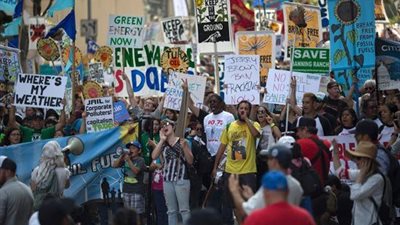 تظاهرات في واشنطن ونيويورك بعد انسحاب ترامب من اتفاقية المناخ