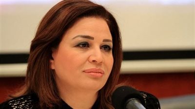 إلهام شاهين تبدأ حملة دعاية «يوم للستات»