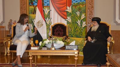 وزيرة الهجرة تزور المقر البابوي برفقة وفد أسترالي ( صور )